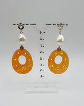 Load image into Gallery viewer, NEW Silver strass stud earrings with orange dyed jade
