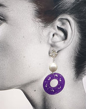 Load image into Gallery viewer, silver strass stud earrings with pearls and purple dyed jade element
