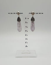 Charger l&#39;image dans la galerie, silver stud earrings with strass and cristal drops
