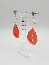 Load image into Gallery viewer, NEW silver strass stud earrings with pearl and red dyed jade element
