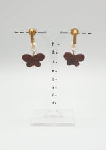 Load image into Gallery viewer, NEW gold plated clip-on earrings with pearls and dyed jasper butterflies
