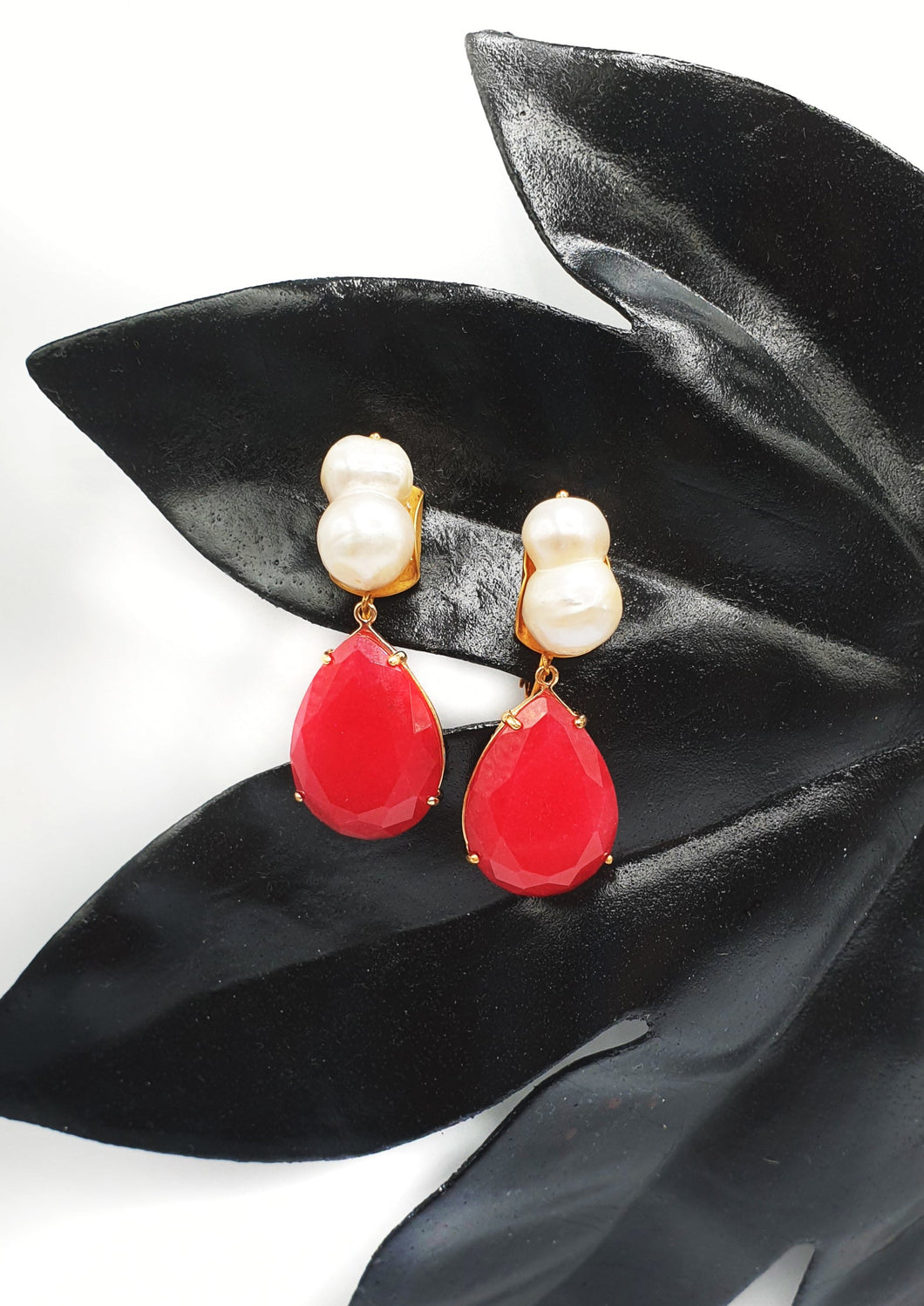 NEW clip-on earrings with double pearls and jade cabouchon drop