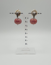 Load image into Gallery viewer, pearl clip-on earrings with reddish ceramic beads
