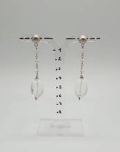Lade das Bild in den Galerie-Viewer, Silberne Ohrstecker mit böhmischen Kristallperlen
