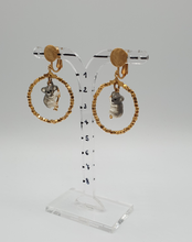 Charger l&#39;image dans la galerie, clip-on earrings with gold plated beads and enamel koala bears
