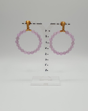Load image into Gallery viewer, golden metal clip-on earrings with lila agate beads
